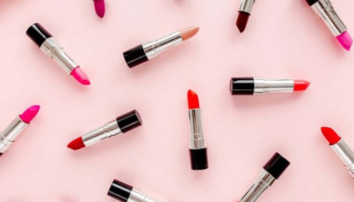 Rock Your Look with Bold Lipstick Colors