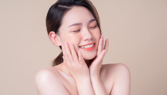 Say Goodbye to Blemishes: 10 Essential Tips for Clear Skin