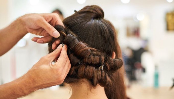 A Beginner's Guide: Simple and Quick Hairstyles You Can Master