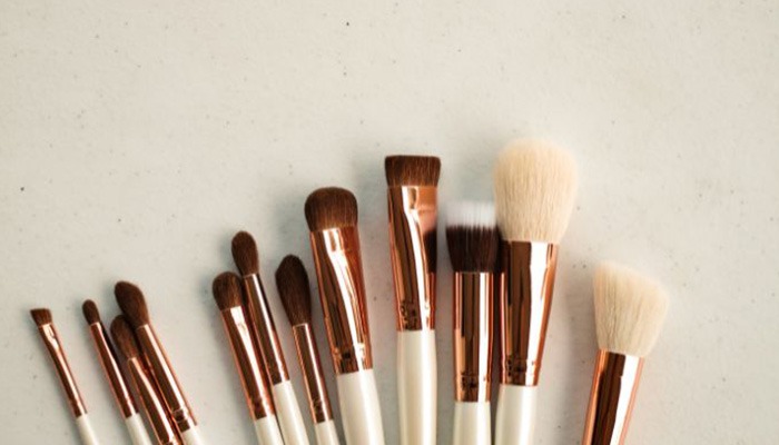 The Ultimate Beginner's Guide to Effortless Makeup